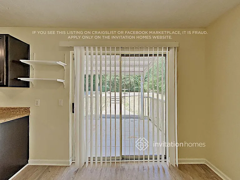 2802 Crestworth Ln — Photo 8