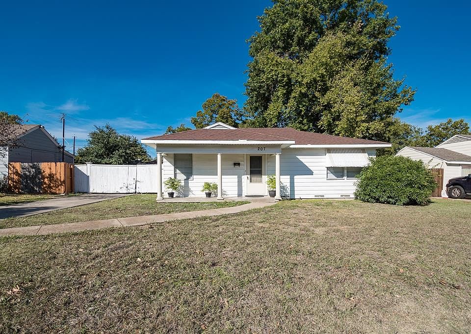 1st image of 207 W Avenue E