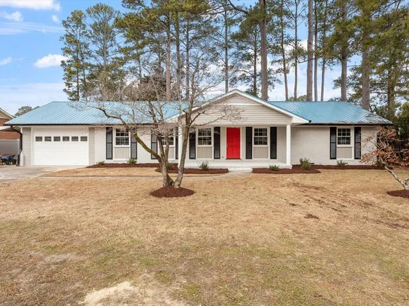 417 Raynor Dr, Fayetteville, NC 28311