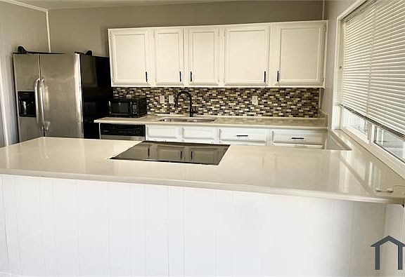 2nd image of 8809 Linda Vista Dr