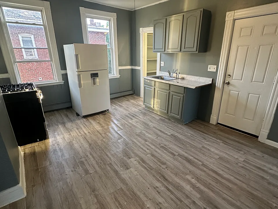 179 Babcock St #1A
