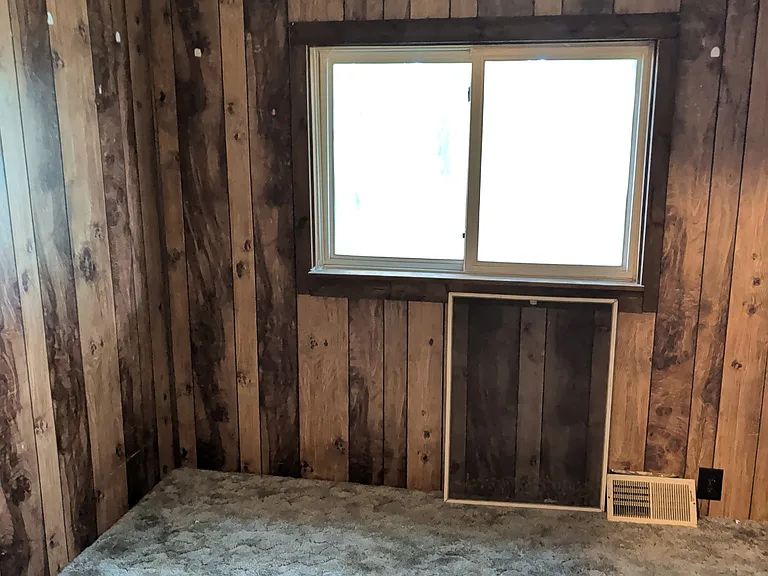 1110 Roemer Blvd — Photo 5