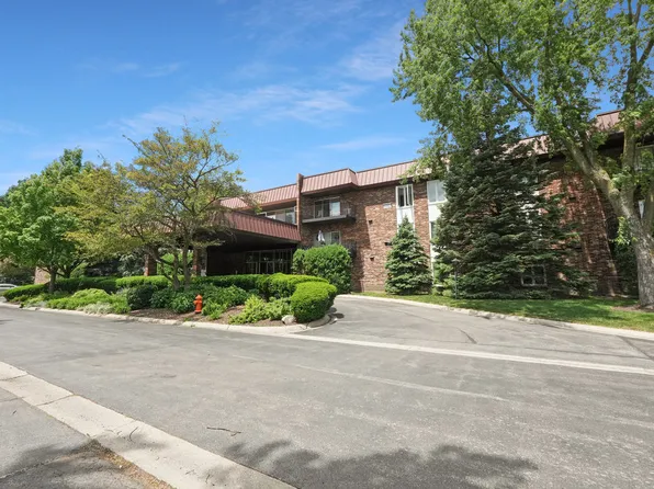 1049 W Ogden Ave APT 207, Naperville, IL 60563
