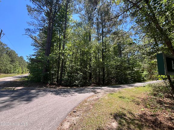 2nd image of 849 Hawthorne Drive