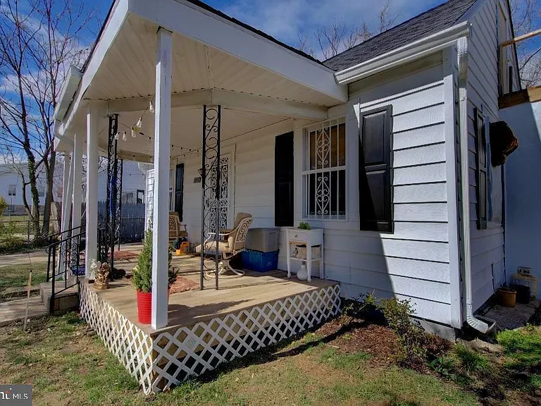 2924 Virginia Ave — Photo 4