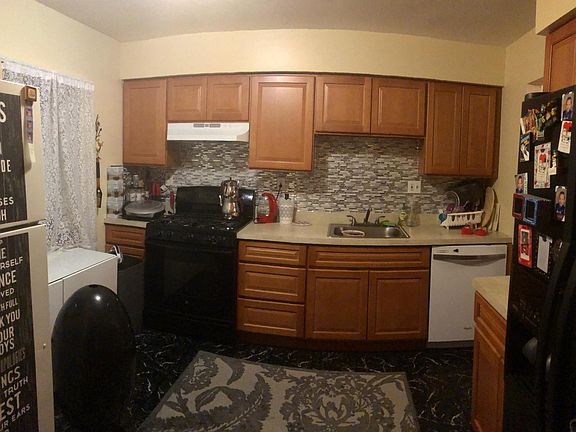 4th image of 14 Banbury Ct