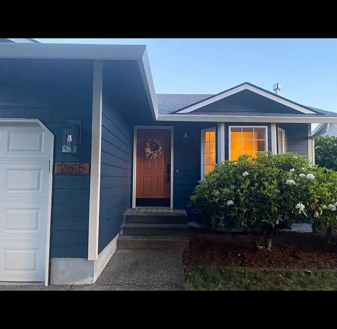 3 bed, 1226 sqft, $2,400 — Photo 1