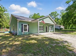 1180 Hough St, Bell, FL 32619
