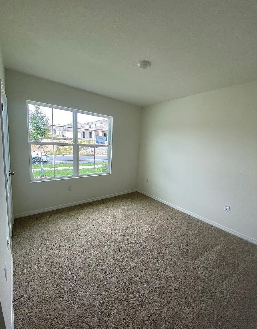 4 bed, 1867 sqft, $2,200 — Photo 4