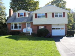 2184 Kolb Dr, Lancaster, PA 17601