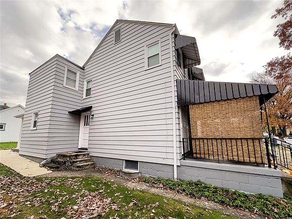 3rd image of 615 Welty St