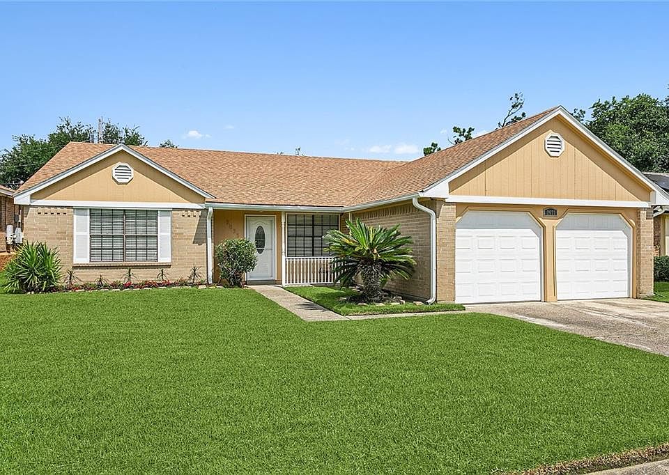 1st image of 2633 Lexington Dr