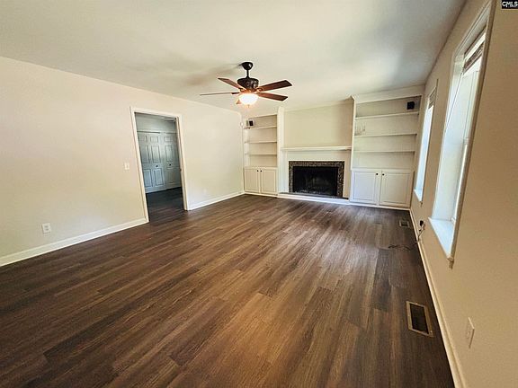 3rd image of 112 Grantham Ct