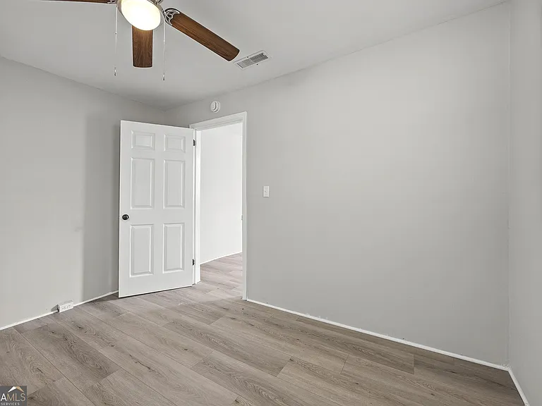 212 Cordele Ave — Photo 5
