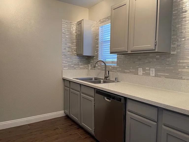 45 Maleena Mesa St #G — Photo 3