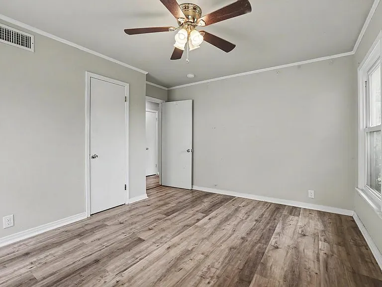 2407 N Shannon St — Photo 11