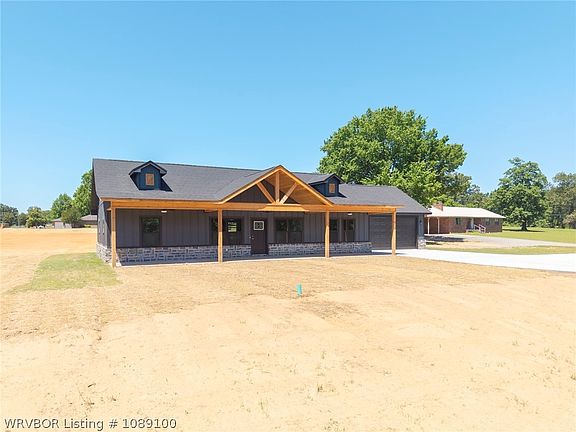 3rd image of 18925 Casey Ln