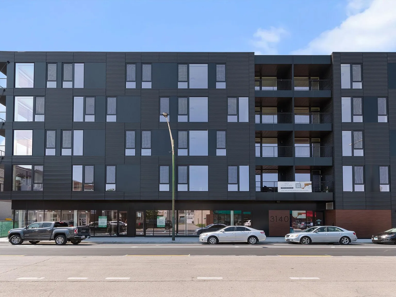 3140 Clybourn — Photo 1