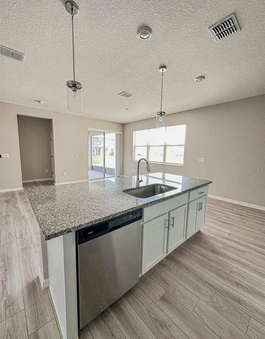 9409 Baraboo Way in Parrish, FL 34219 — Photo 3