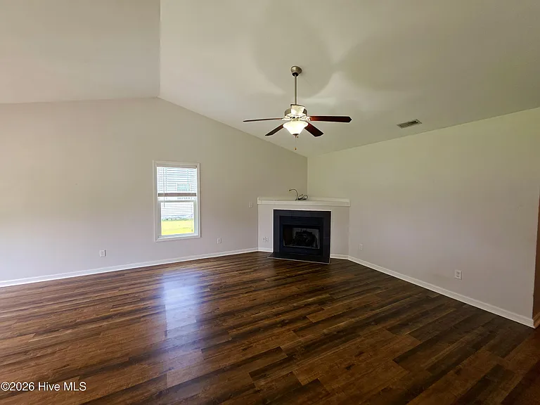 214 Long Neck Dr — Photo 6