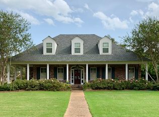 412 E Barton Ave, Greenwood, MS 38930