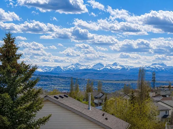 49 S Arbour Crest Hts NW, Calgary, AB T3G 5A3