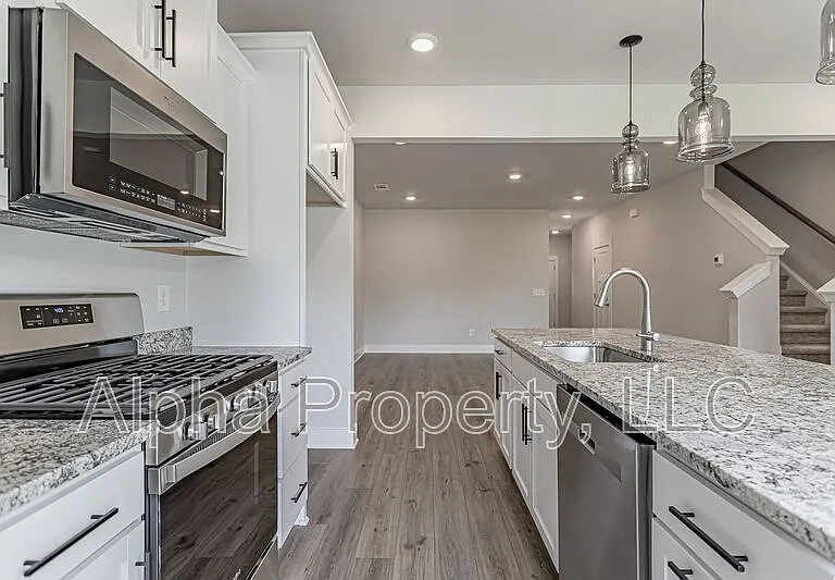 124 Keel Ln — Photo 9