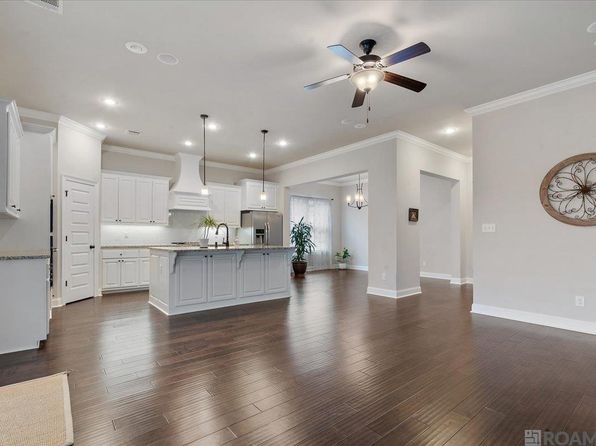 16393 Anna Belle Dr, Prairieville, LA 70769