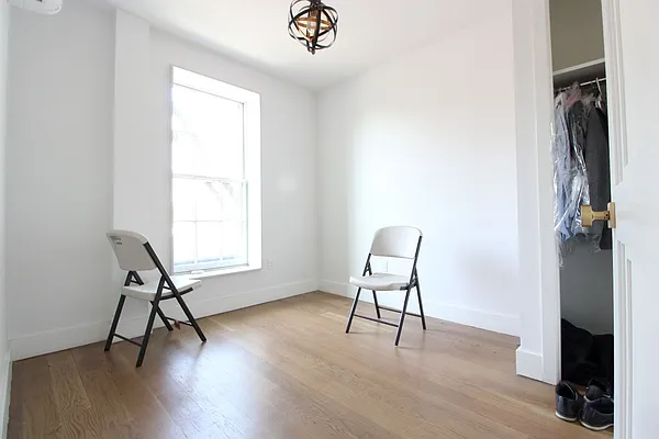 Rented by EXR | media 55