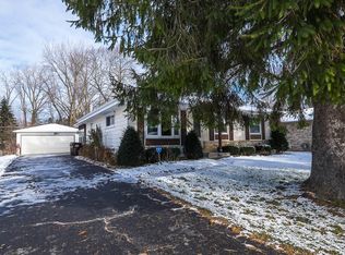 720 Royal Park Rd, Racine, WI 53402