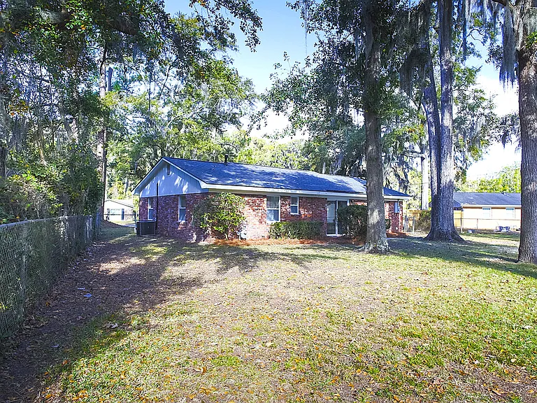 11304 Largo Dr — Photo 36