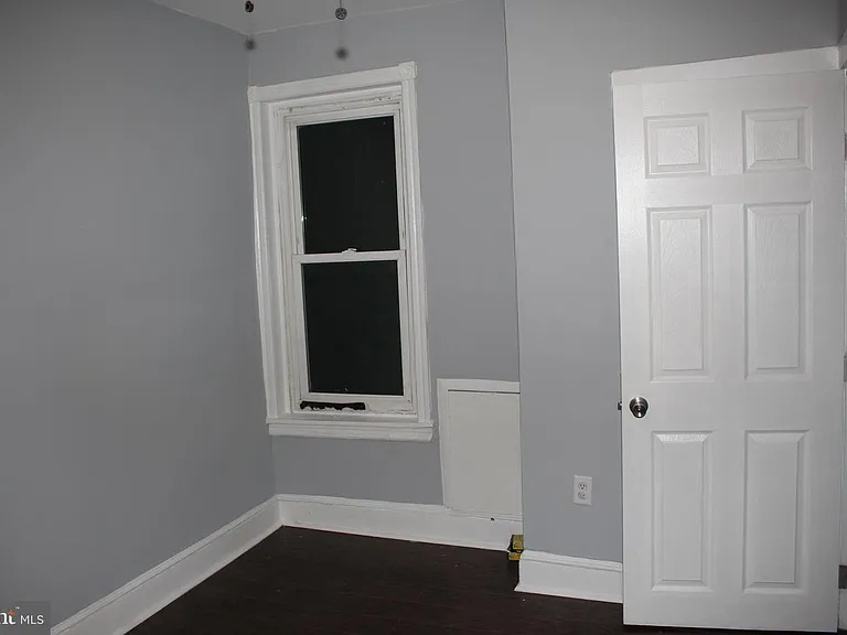5654 Appletree St — Photo 9