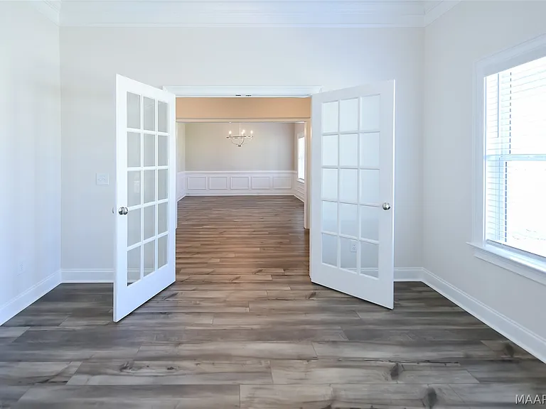1270 Charleston Dr — Photo 5