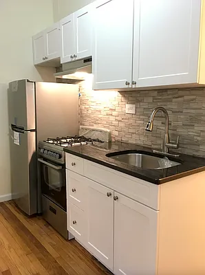 Rented by JMark Realty Group, LLC | media 7