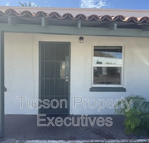 1435 E Benson Hwy #15 — Photo 10