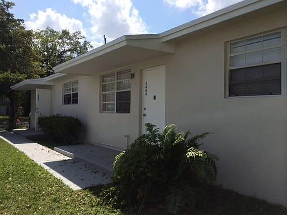 3rd image of 3363 Percival Ave #3363