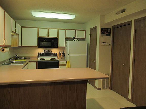 5th image of 110 Shannon Dr Unit 7