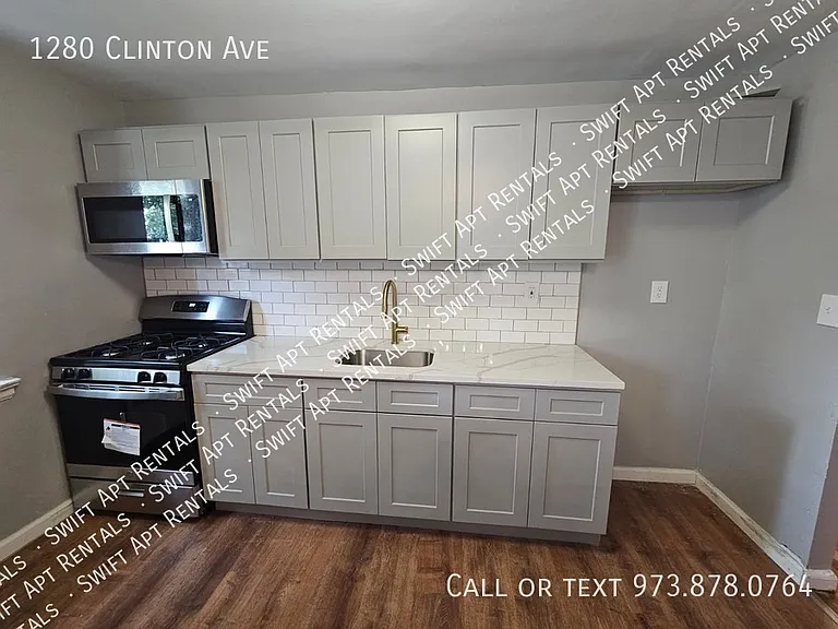 Clinton Ave — Photo 15
