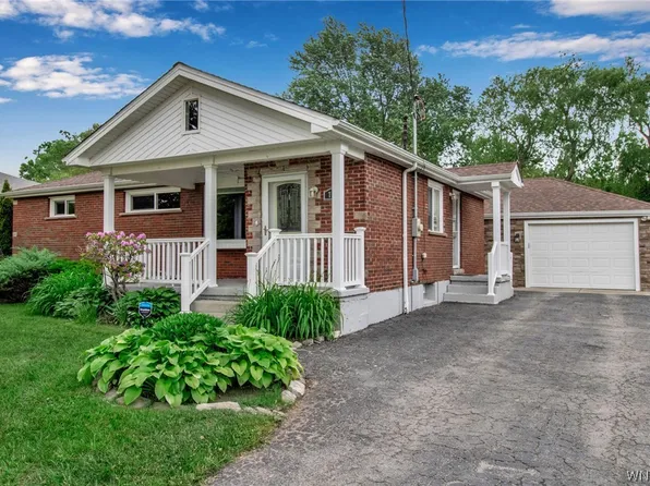 786 Upper Mountain Rd, Lewiston, NY 14092