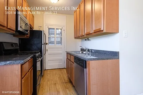 3808 W Irving Park Rd Photo 1