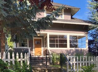 2635 Nob Hill Ave N, Seattle, WA 98109