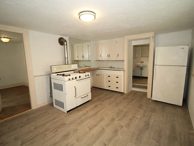 71 Ash St #G — Photo 4