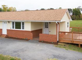 159 Grandos St, Shenandoah, VA 22849