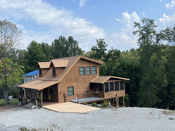 2nd image of 225 Bill Hunter Rd