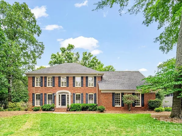 10918 Megwood Dr, Charlotte, NC 28277