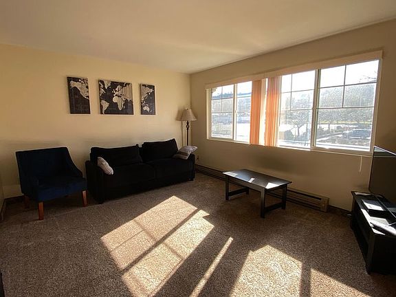 5th image of 2101 W 7th St #21
