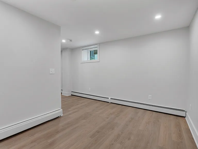 182 Waterman St #B1 — Photo 16