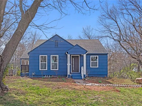 6301 E Red Bridge Rd, Kansas City, MO 64134