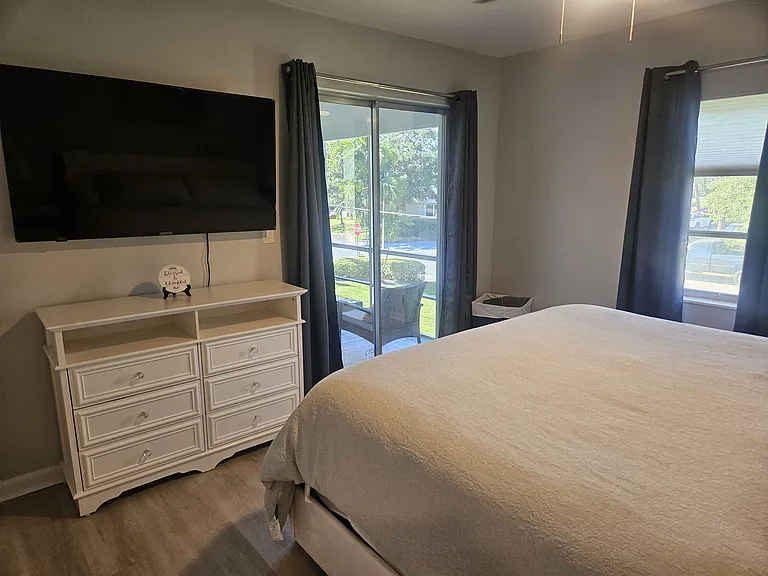 333 SE Martin Ave — Photo 8