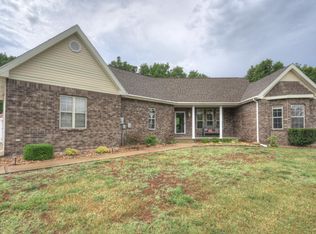 2949 Rock Creek Dr, Joplin, MO 64804